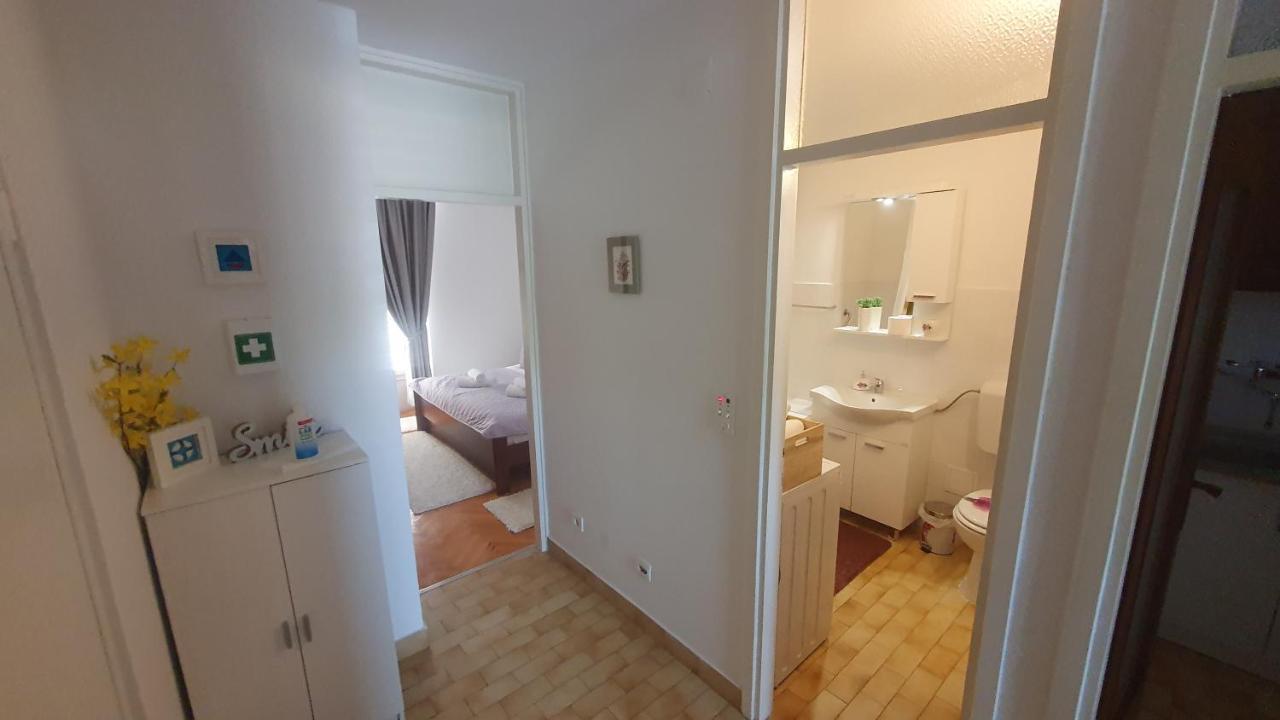 Apartment Dina Omiš Exteriör bild